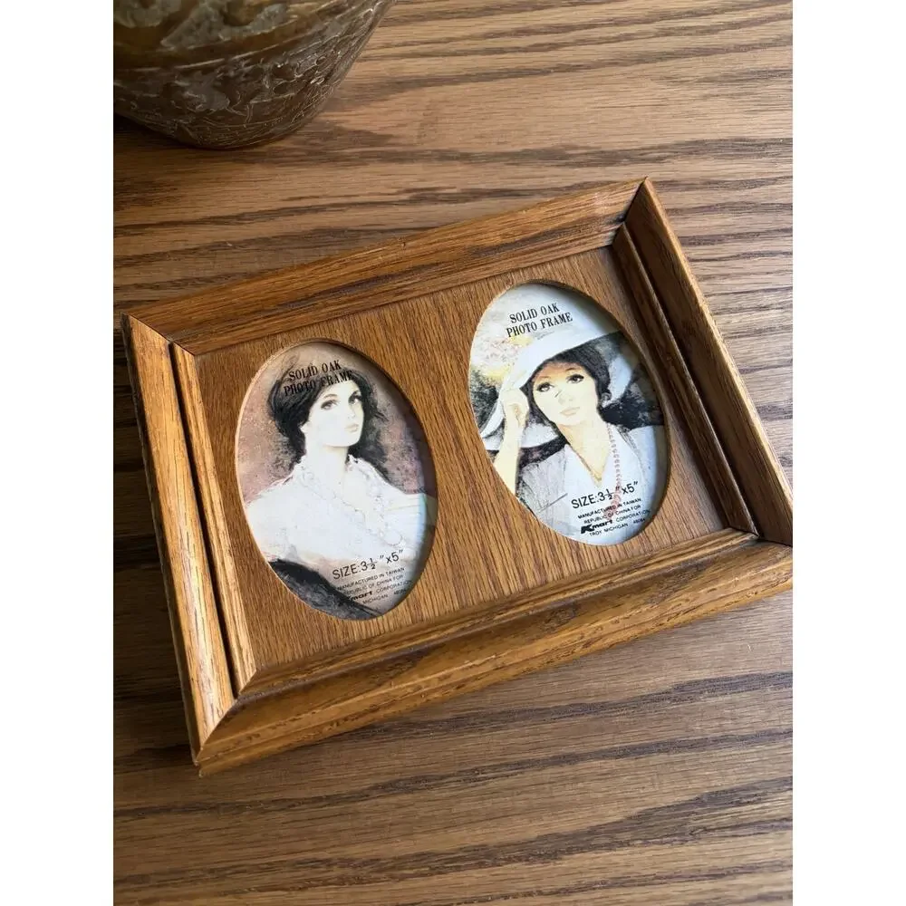 Vintage 1970s Picture Frame Solid Oak Wood Frame with 2 Oval 3.5x5